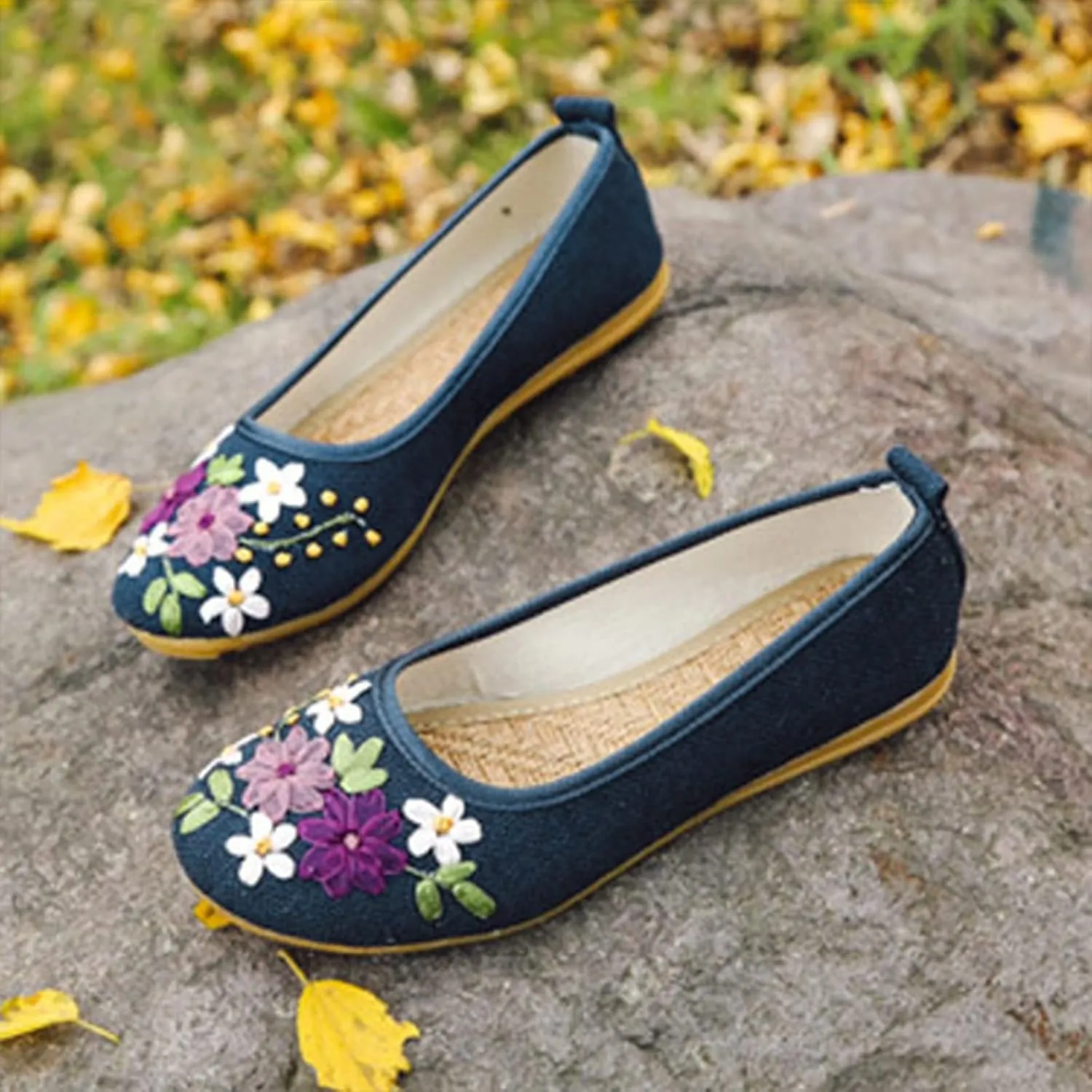 AMDBEL Ballet Flats Shoes for Women Dressy, Women Flat Dress Shoes Flower Pearl Ballet Shoes Casual Slip On Dress Shoes Flats