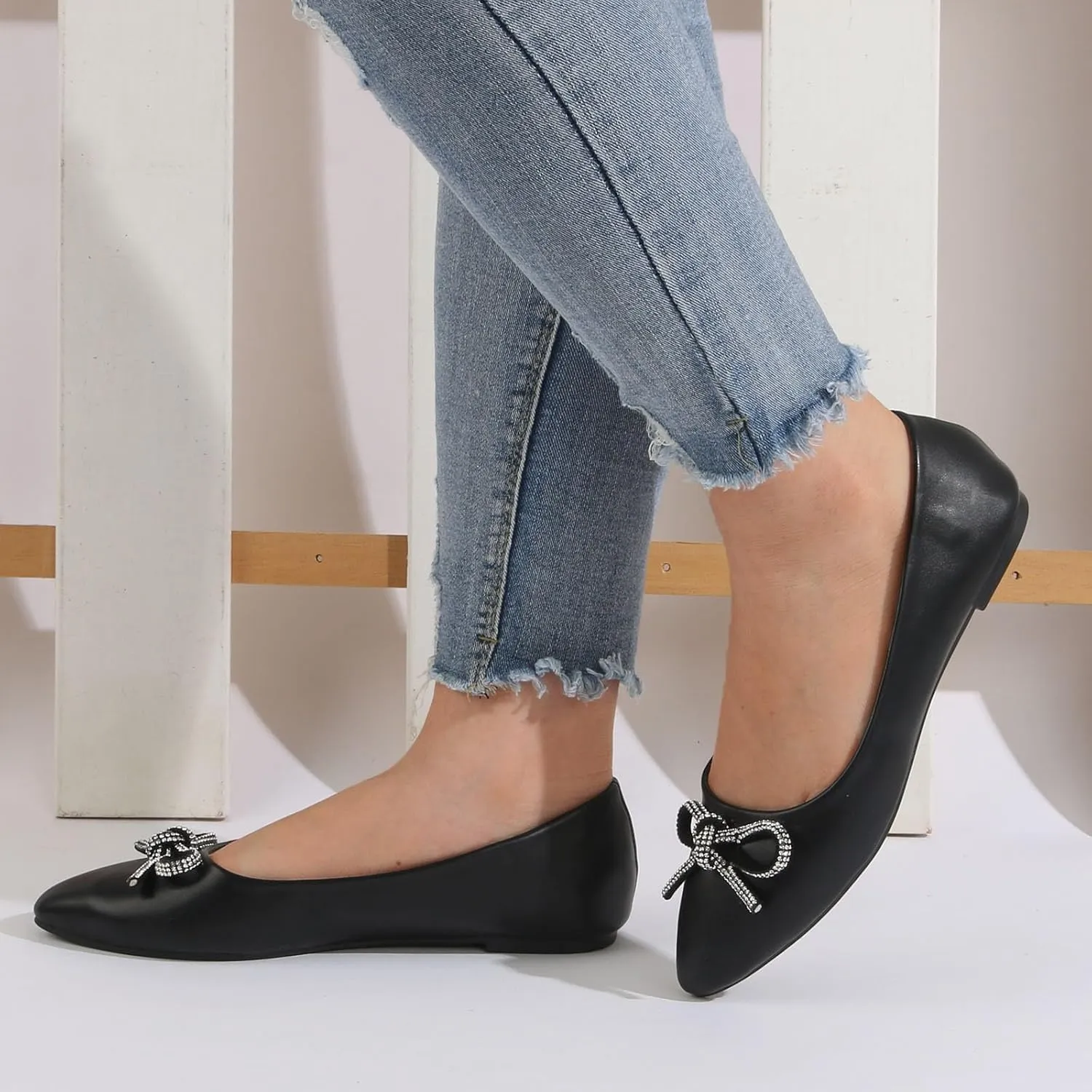 AMDBEL Ballet Flats Shoes for Women Dressy, Womens Flat Dress Shoes Black Ballet Shoes Dress Shoes Pointed Toe Flats with Bow
