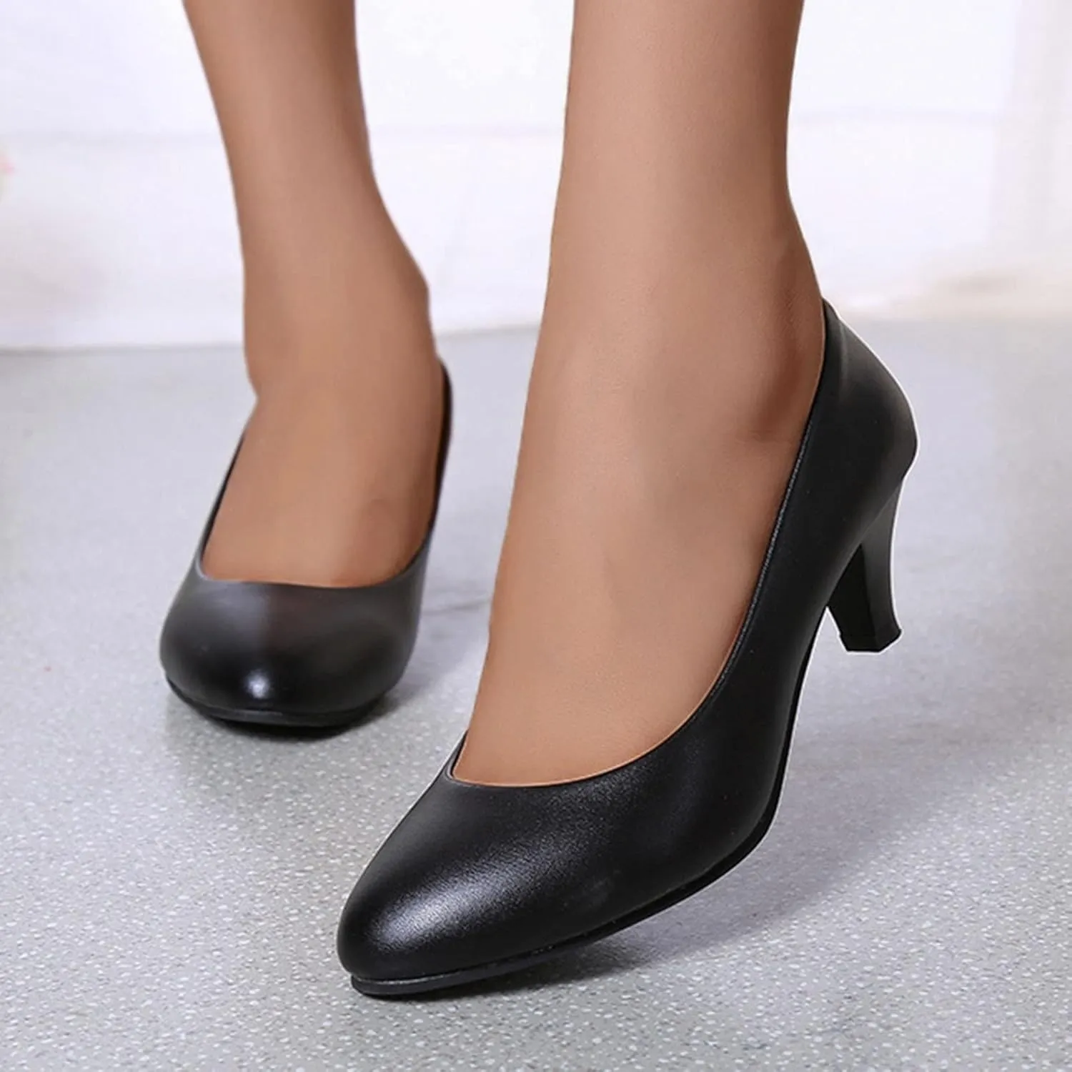 AMDBEL Flats Shoes Women Dressy Comfortable Womens Mules Backless Loafers with Metal Chain Decor Gem Pearl Slip On Flat Shoes