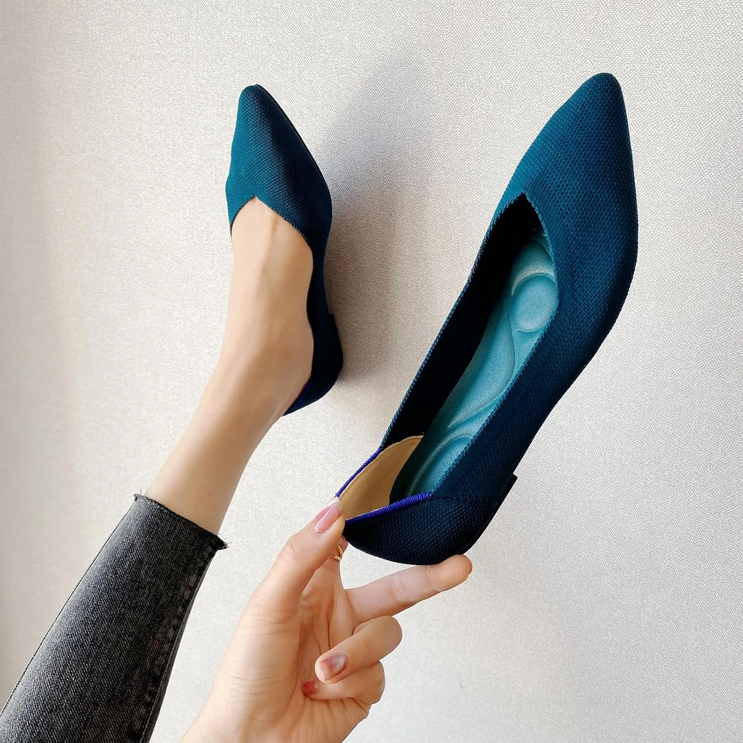 AOQUNFS Women's Ballet Flats Slip On Casual Pointed Toe Knit Flats Dressy Soft Walking Flats Shoes for Daily