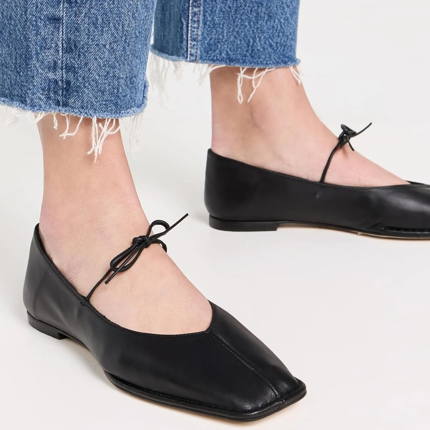 Ballet Flats for Women Lace Up Bow Square Toe Mary Janes Cute Ballerina Shoes Slip On Comfortable Elegant Dress Shoes