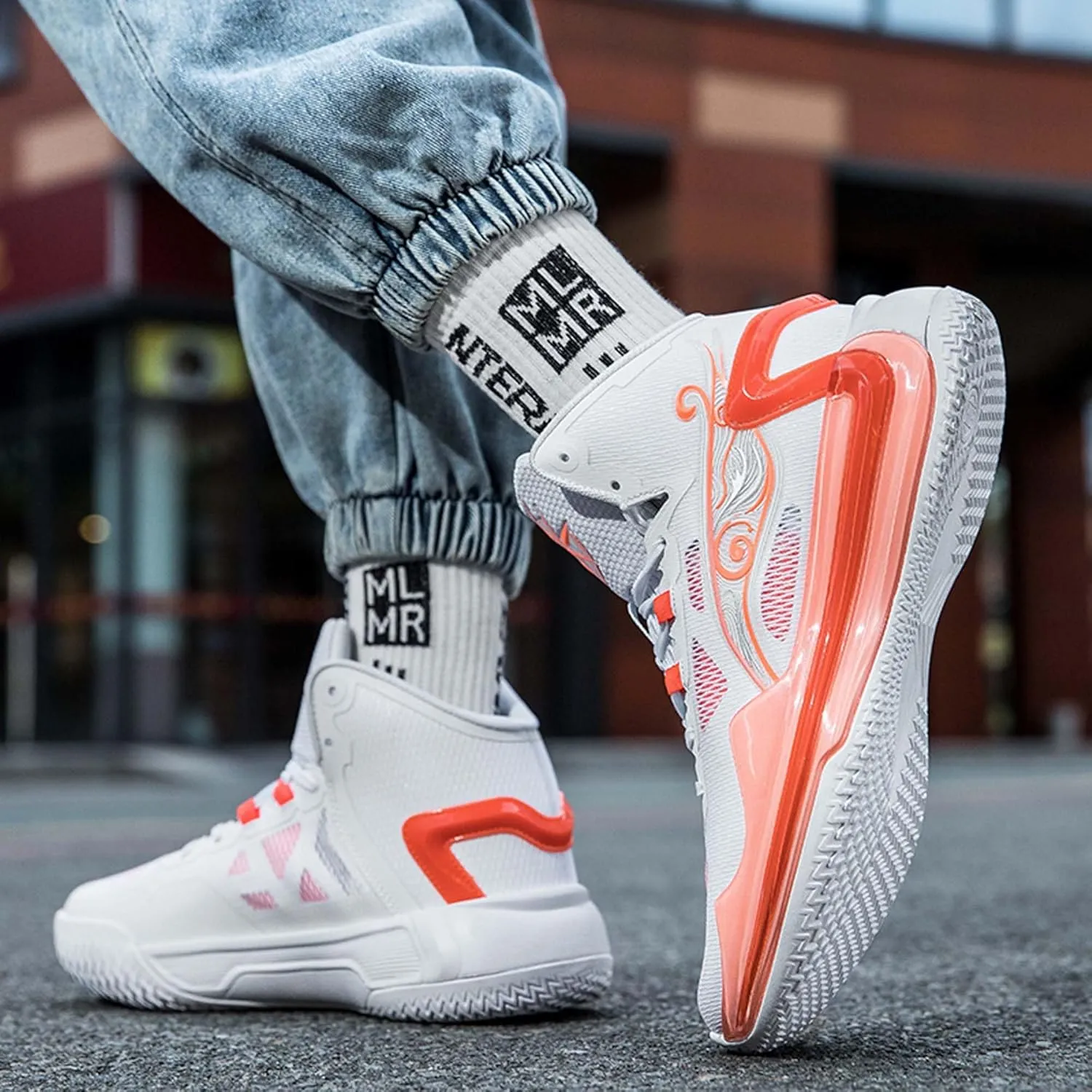 Men and Women Comfortable and Breathable Basketball Sneakers Mid Top Lace Up Non Slip Running Shoes Lightweight Carrying Casual Walking Shoes Durable Cross Training Shoes Skateboarding Shoes