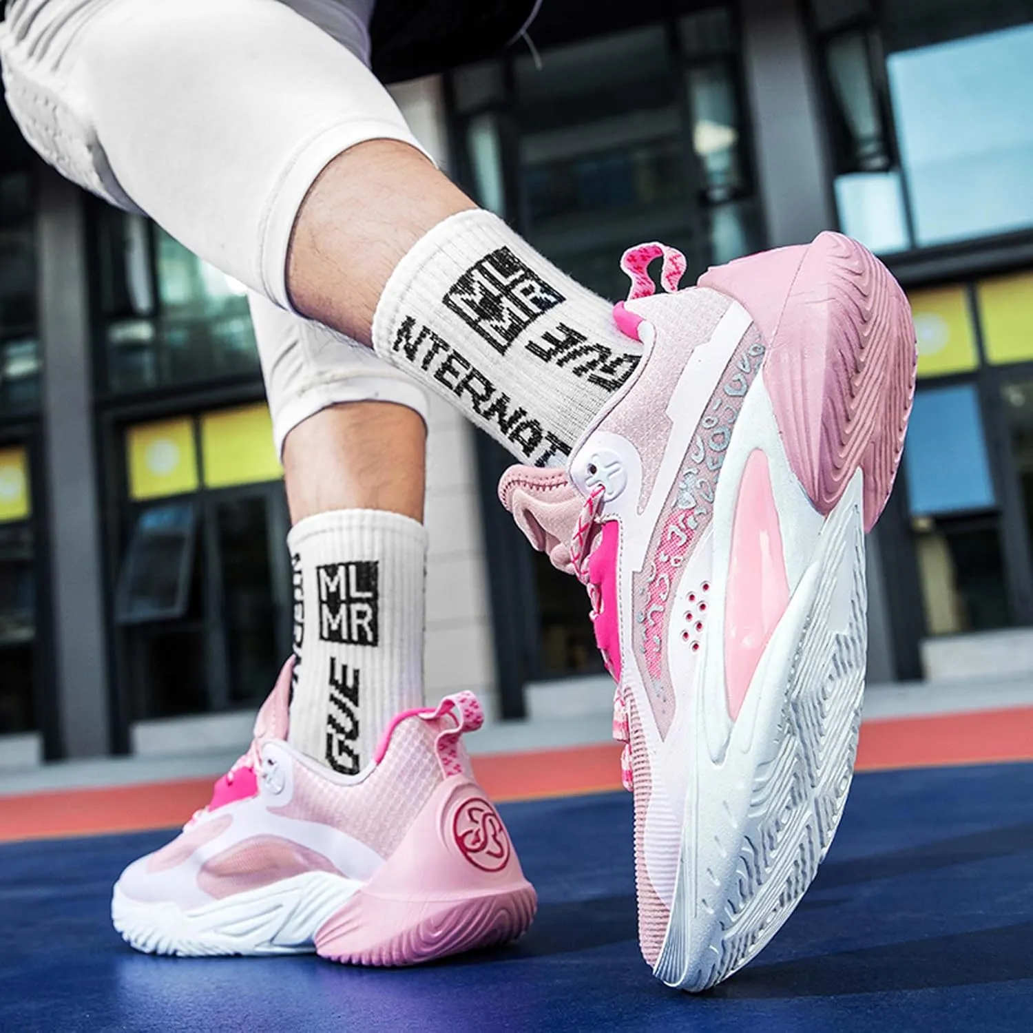Mens and Womens Mid Top Lace Up Basketball Sneakers Non Slip and Breathable Running Shoes Rubber Sole Wear Resistant Walking Shoes Competitive Badminton Shoes Cross Training Shoes Skateboarding Shoes