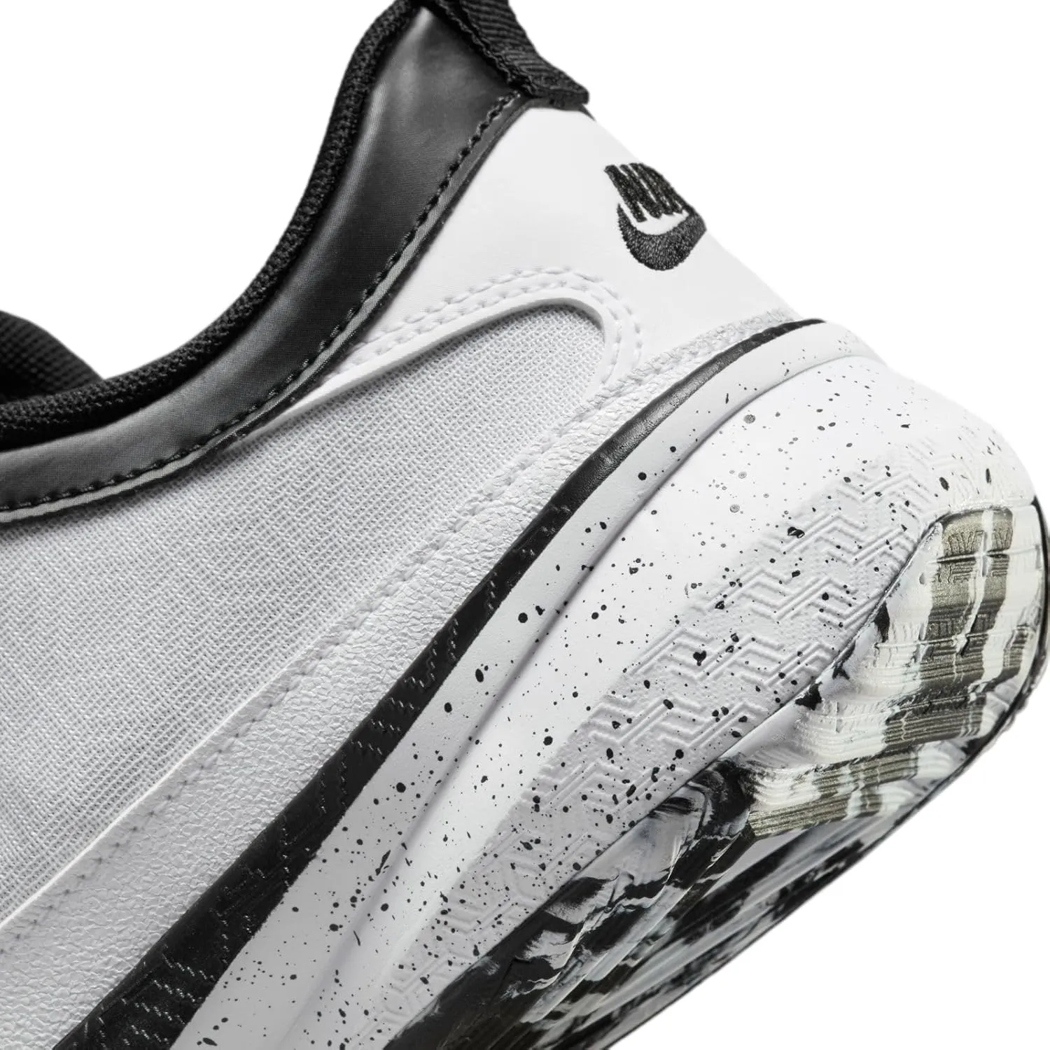 Nike Boy's Freak 5 (Big Kid)