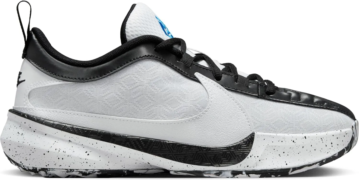 Nike Boy's Freak 5 (Big Kid)