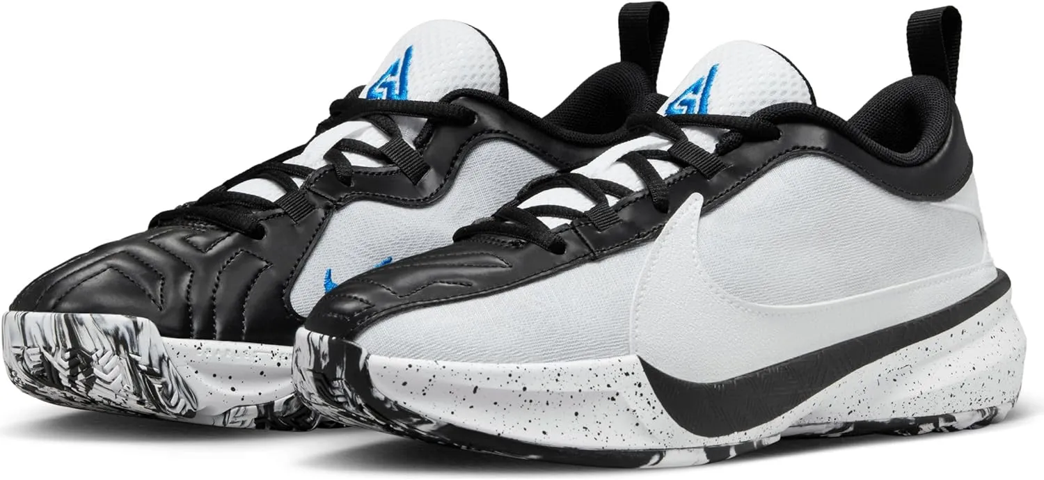 Nike Boy's Freak 5 (Big Kid)