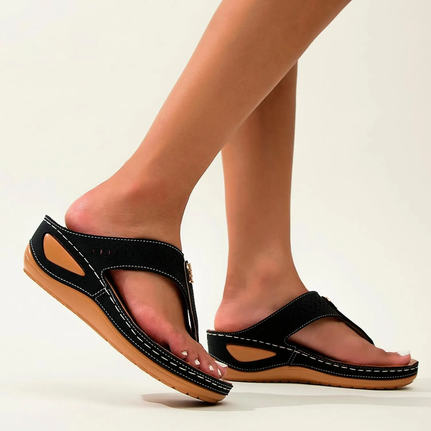 Orthopedic Sandals for Women Arch Support Flip Flops Wide Width Platform Wedge Beach Sandal for Woman Hollow Comfortable Boho Dressy Summer 2025 Cute