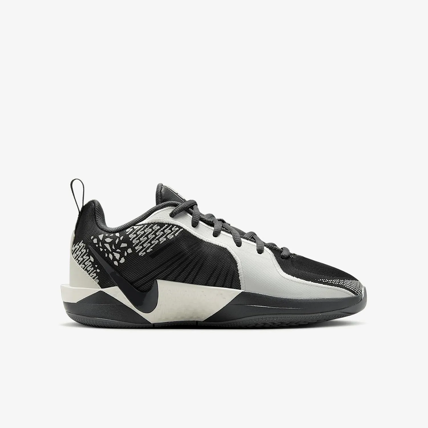 Sabrina 2 Big Kids' Basketball Shoes (FQ7376-005, Iron Grey/Hot Punch/Sail)