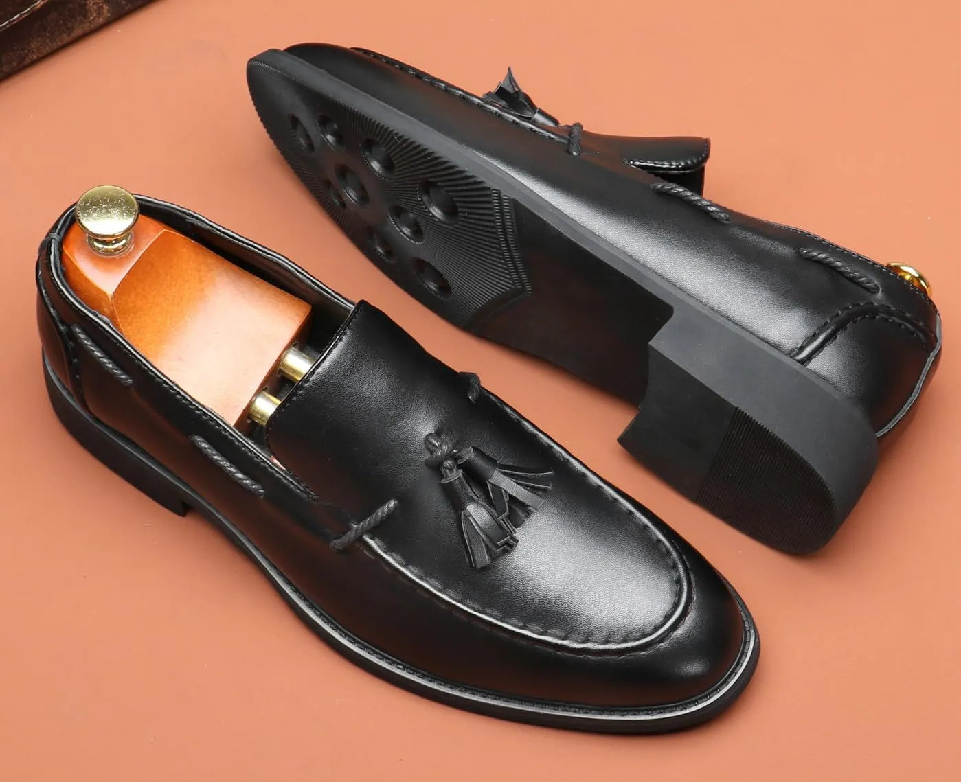 Santimon Mens Loafers Casual Dress Slip On Walking Shoes Wedding Prom Tassel Loafers Business Tuxedo Leather Moccasins for Men