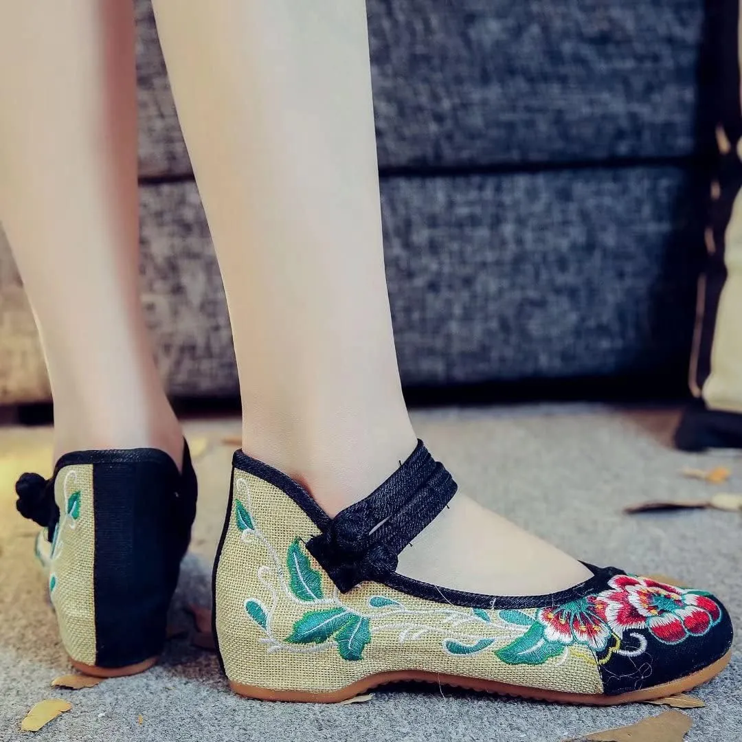 Stunner Women's Floral Flats Vintage Embroidered Shoes Low Heel Mary Jane Shoes Casual Ballet Flats