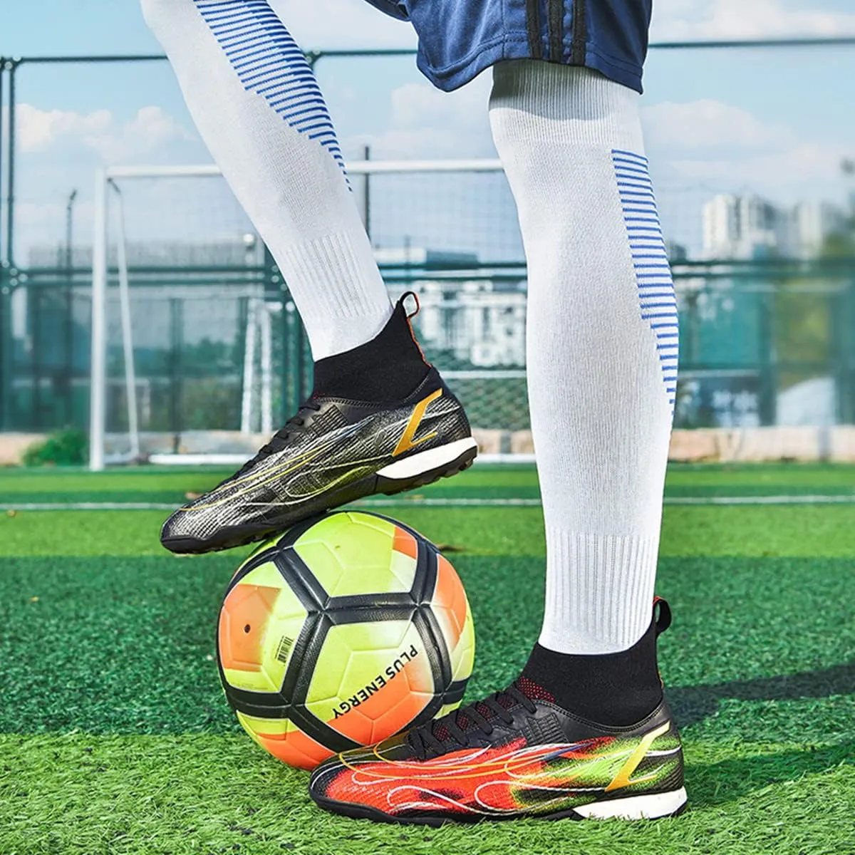 Unisex Football Game Training Soccer Boots High Top Ankle Support Breathable Comfort Spikes For Indoor/Outdoor
