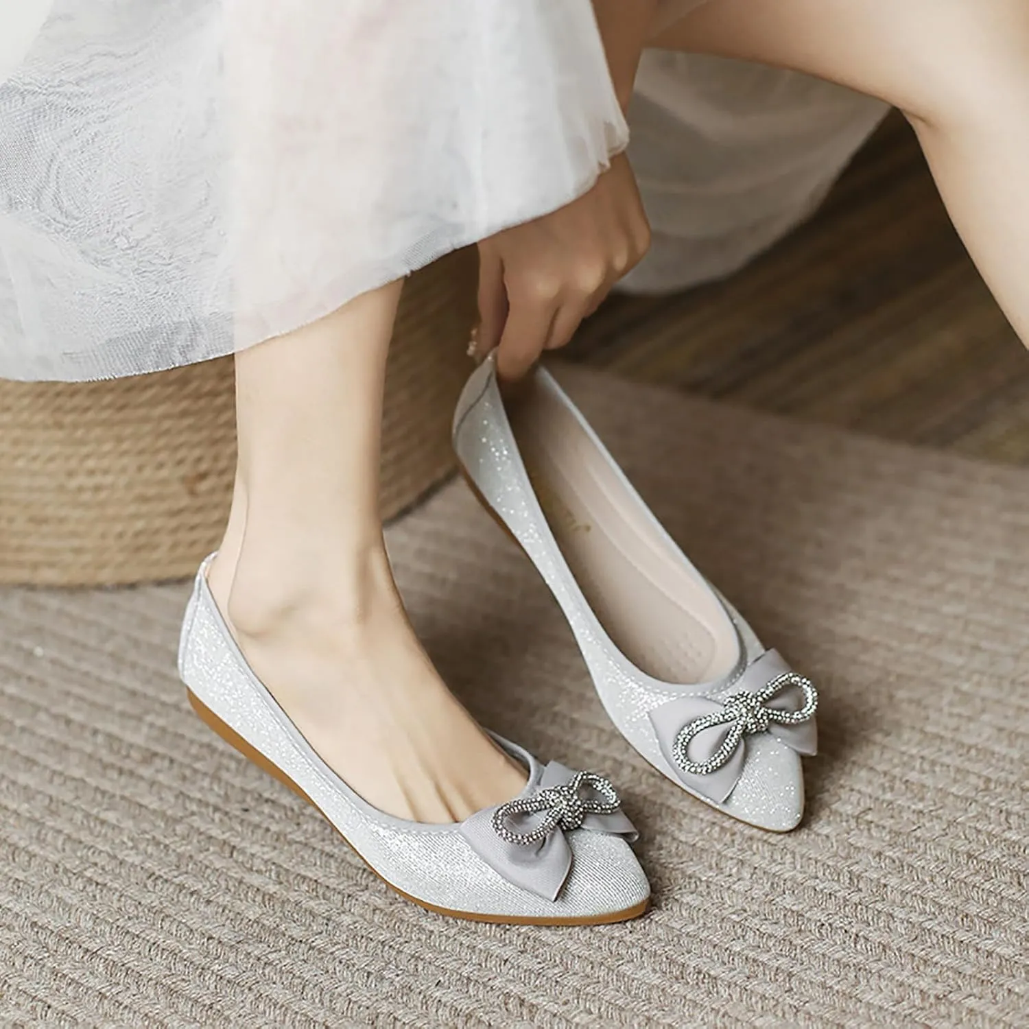 Women's Flats, Foldable Ballet Flats for Women, Fashion Bow Tie Pionted Toe Comfort Lightweight Slip-On Dress Shoes
